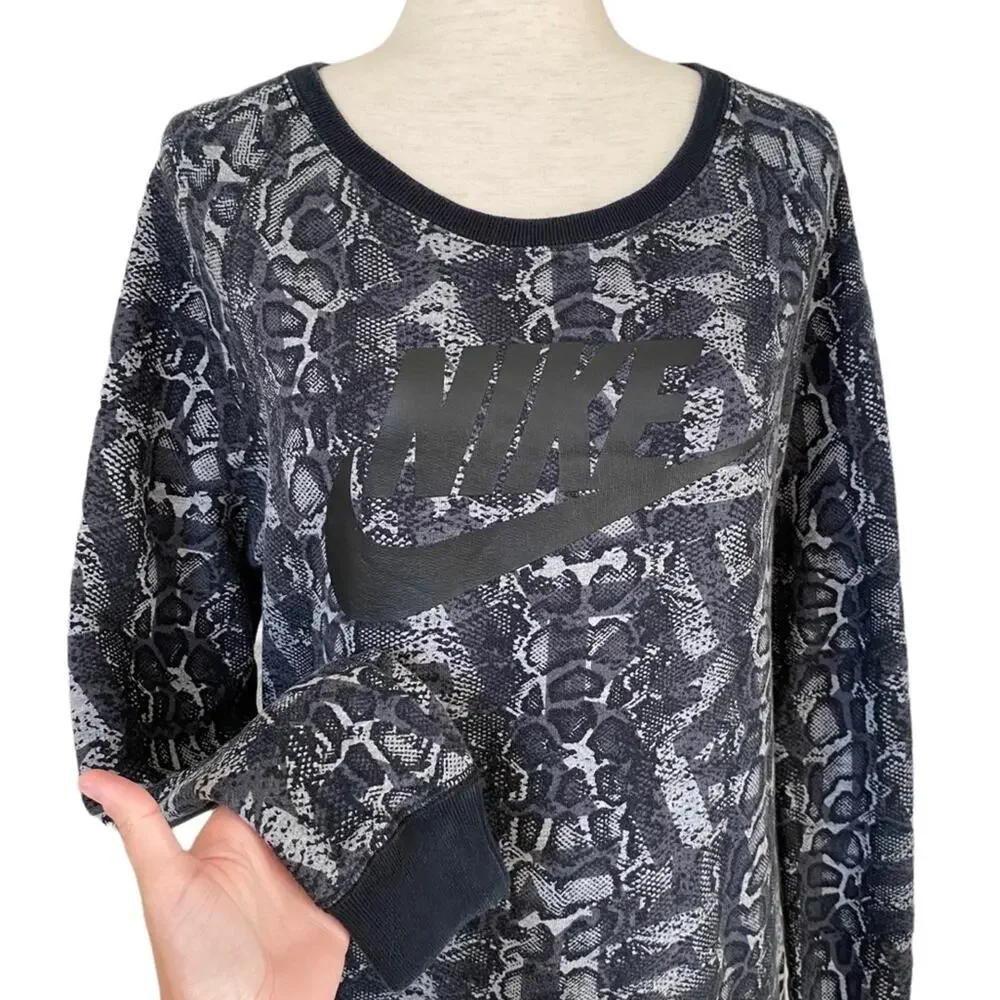 NIKE Raglan Sweatshirt Tunic Black Gray Oversized XS Reptile Print Loungewear